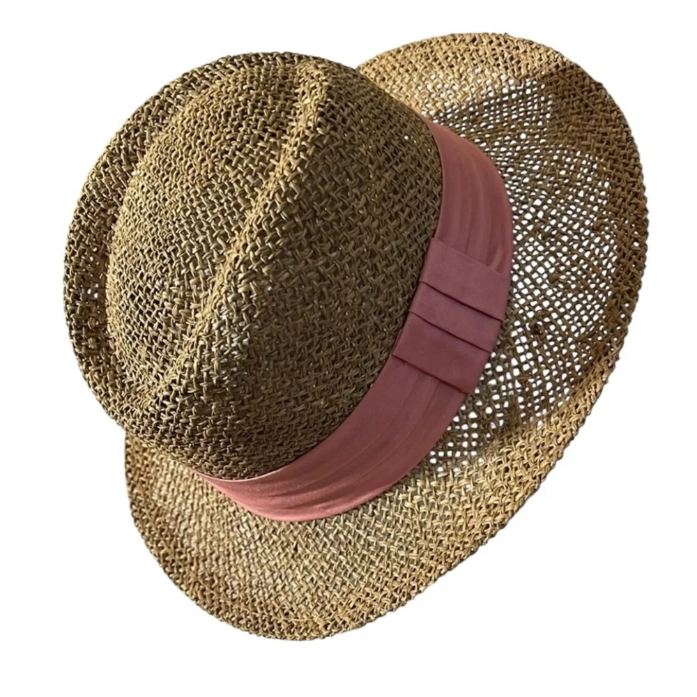 Liz Claiborne tan straw fedora hat with pink ribbon , perfect for  summer
